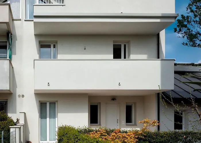 Nido Apartment *